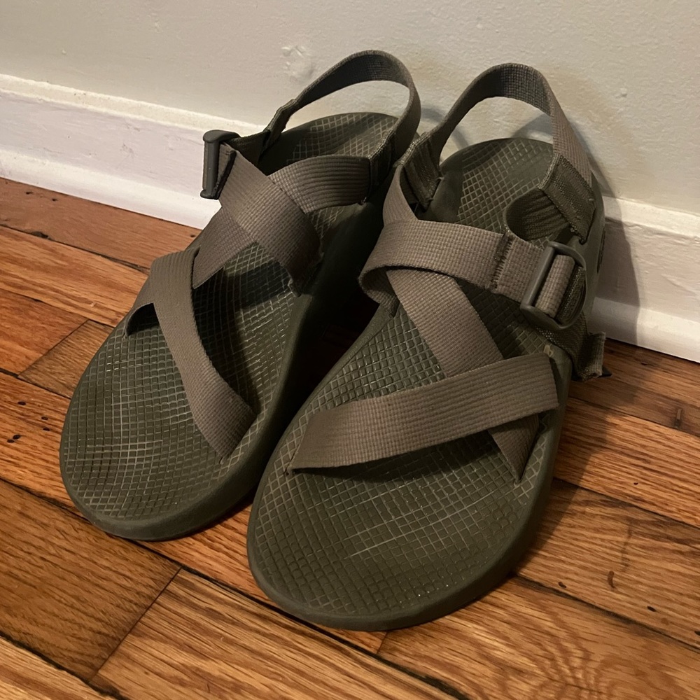 Men’s size 8/Women’s size 10 Chaco’s